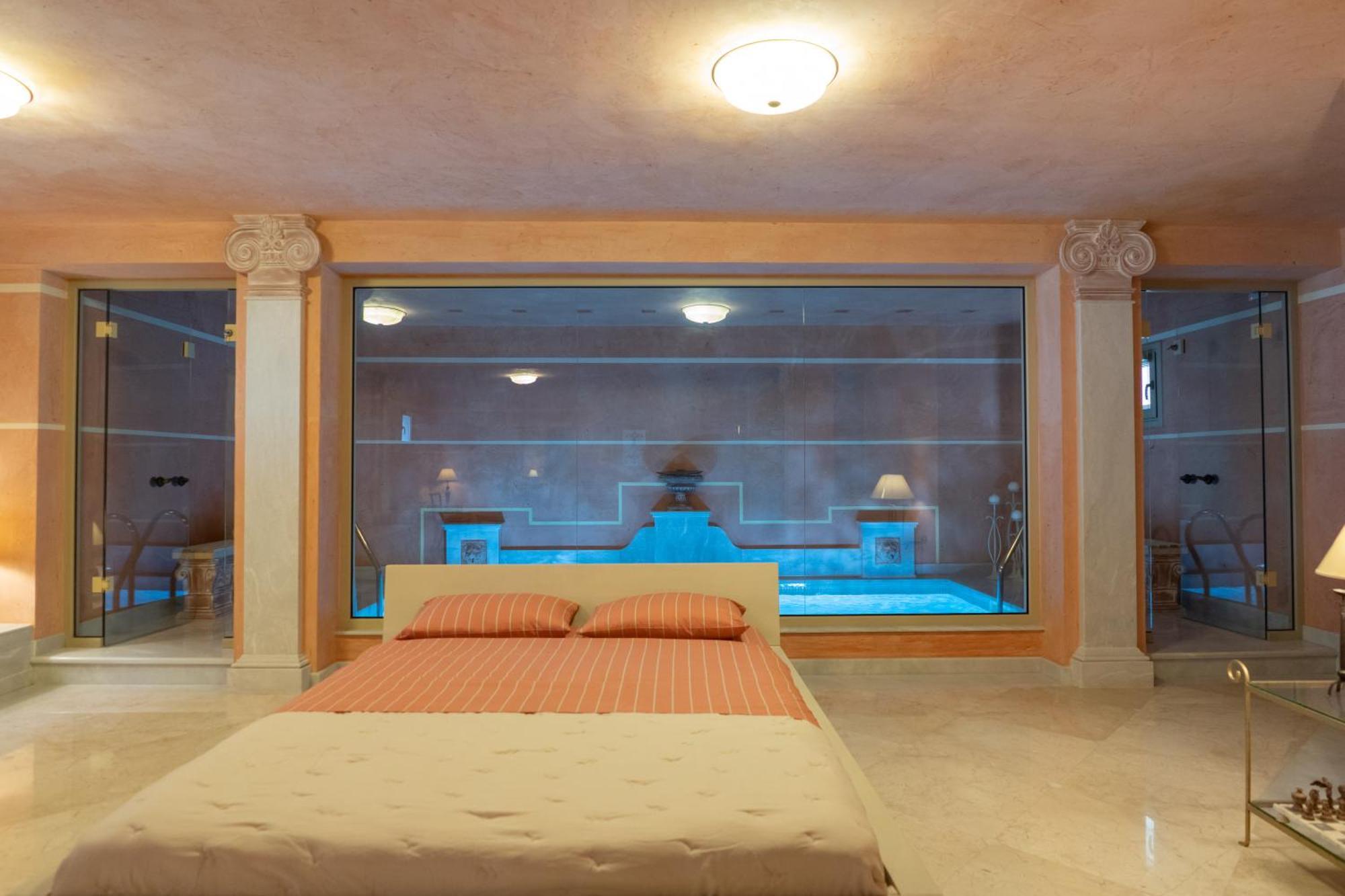 Unique Room With Indoor Pool & Attic Alli Meria المظهر الخارجي الصورة